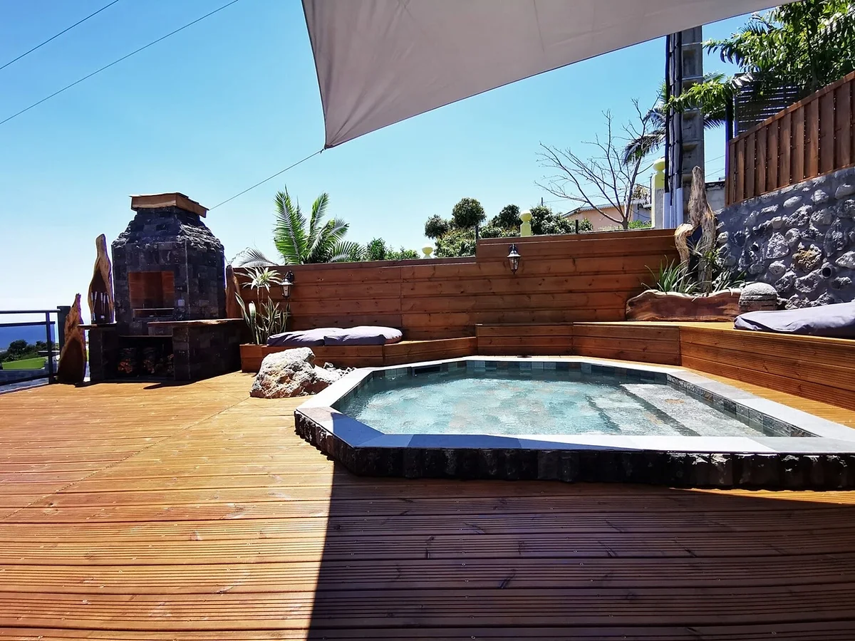 Le petit bassin privé de l'Aloé Vera