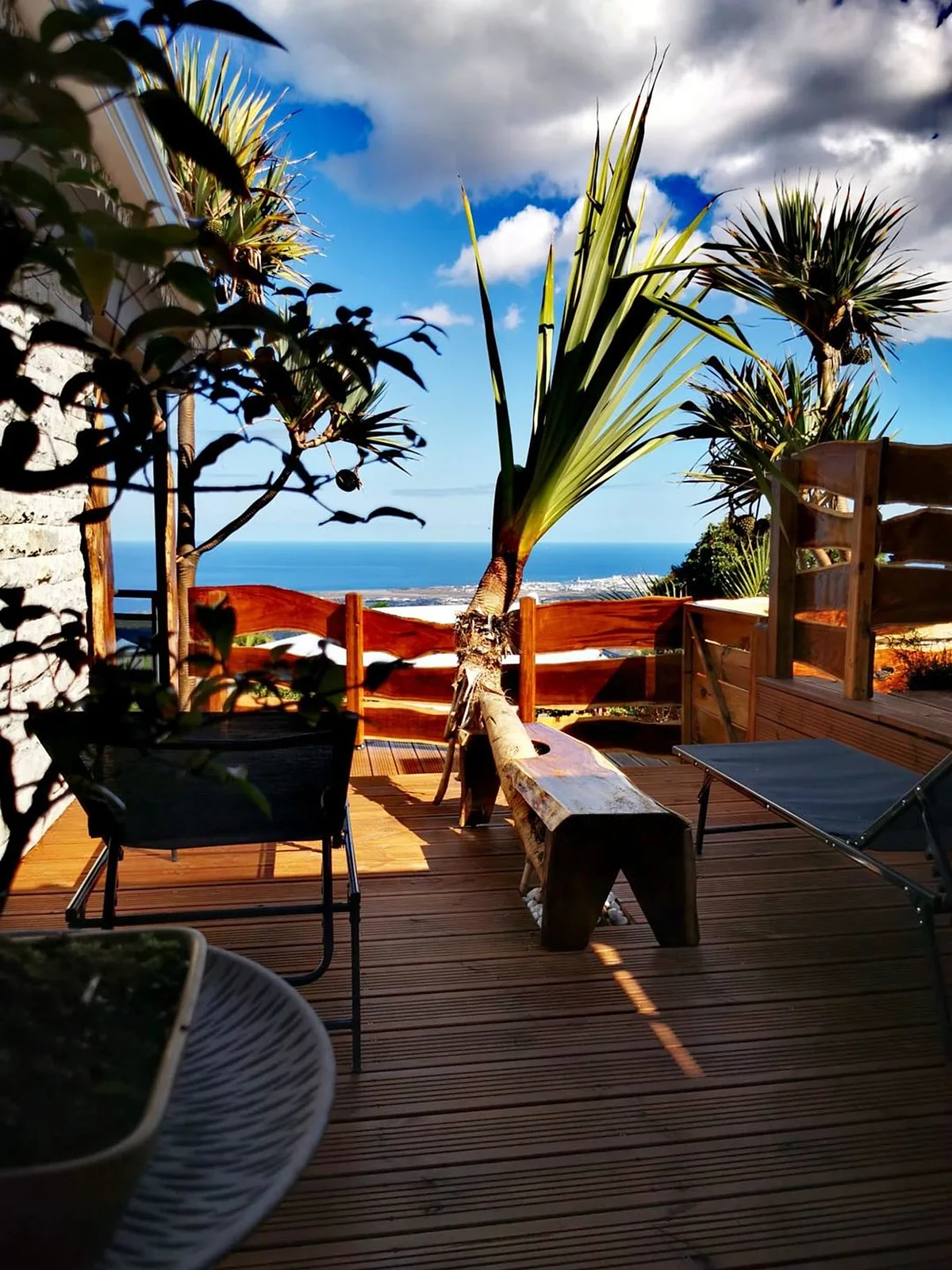 La terrasse du Figuier et la vue sur l'océan